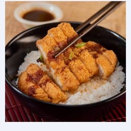 ข้าวหน้าหมูทอดทงคัตสึ