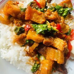 ร้านเจ๊เพ็ญ