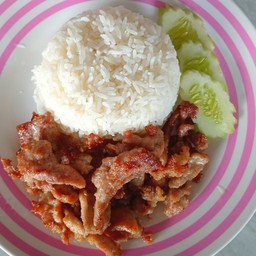 ข้าวหมูทอดน้ำปลา