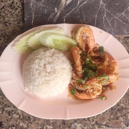 ข้าวกุ้งทอดกระเทียม