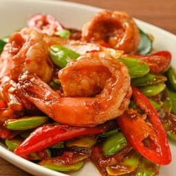 ผัดสะตอกะปิกุ้ง+หมูกรอบ