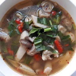 ต้มแซ่บหมูใส่เห็ด