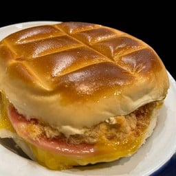 เนยหมูหยองโบโลน่า น้ำสลัดโบราณ