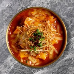 Spicy Tokbokki with bacon and cheese