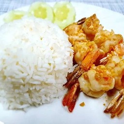 ข้าวกุ้งกระเทียมพริกไทย
