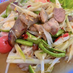 ตำหมูตกครก