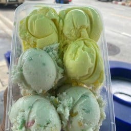 ไอยราไอศกรีม เทิดราชัน 47