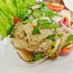 ยำวุ้นเส้นหมูยอ
