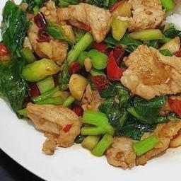 กะเพราหมูชิ้น