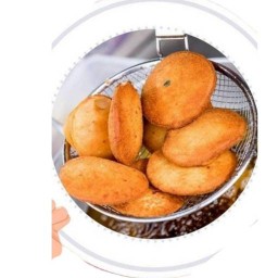 พิซซ่าทอด ไส้ทะลัก Phit-sa-thot Sai Tha-lak ประเวศ