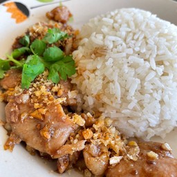หมูกระเทียม