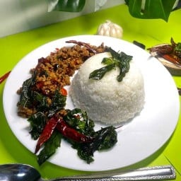 กับข้าวกับกะเพรา  ใกล้ฉัน