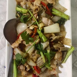 ไส้อ่อนผัดพริกไทยดำ