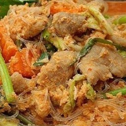 สุกี้แห้งไก่