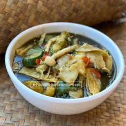 แกงเห็ดรวม