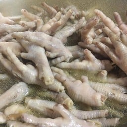 ขาไก่ 2 ชิ้น