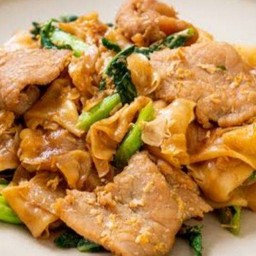 ผัดซีอิ๊วหมู