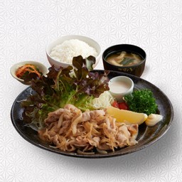 ชุดหมูผัดซอสขิง