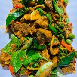 ผัดเผ็ดหมูป่า