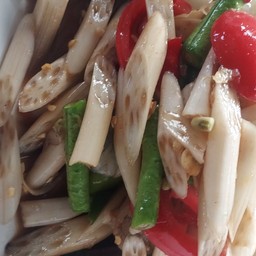 ตำไหลบัวปูปลาร้า