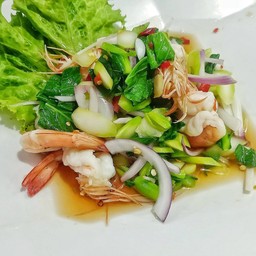 ยำคะน้ากุ้งสุก