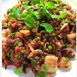 ส้มตำ เจ๊น้อย แซ่บเวอร์( ซอยสนามกีฬา)