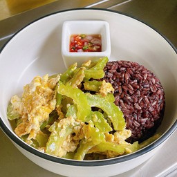 มะระผัดไข่ (เมนูเกือบคลีน)
