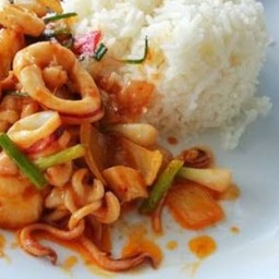 ปลาหมึกผัดไข่เค็ม