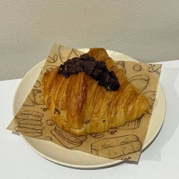 Chocolate croissant