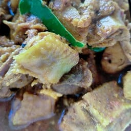 แกงพริกไก่บ้าน