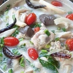 ต้มข่าไก่