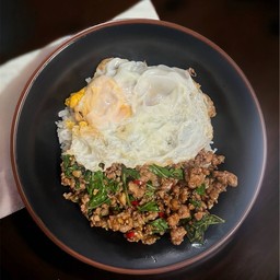 ข้าวกระเพราหมูสับ+ไข่ดาว