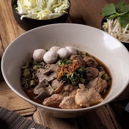 เกาเหลาหมูน้ำตก