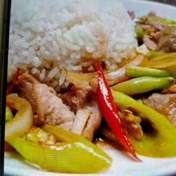 ข้าวราดพริกหมู