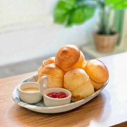 ขนมปังชีส (ใช้เวลา + 20 นาที)