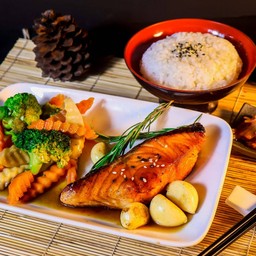 สเต็กปลาแซลมอน