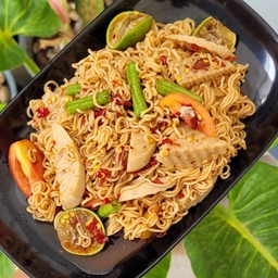 ตำมาม่าหมูยอปลาร้า แซ่บๆๆ