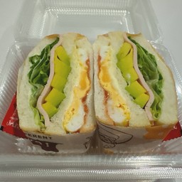 อโวคาโด้ ไข่ แฮม