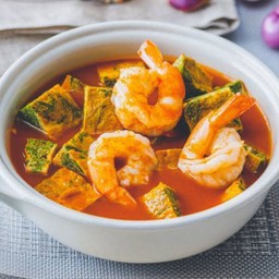 แกงส้มชะอมกุ้ง
