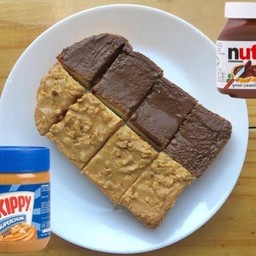 ใส้เนยถั่ว SKIPPY + ใส้ nutella ปังกะโหลกแจคปิ้ง 2 แผ่น อิ่มจอด