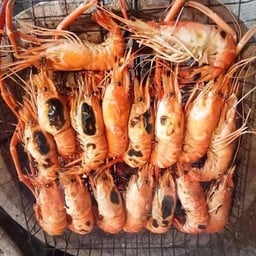 กุ้งเผาบางแสน กุ้งเป็นเผาฟรี