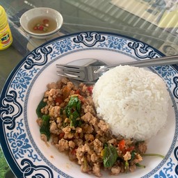 กะเพราหมูสับ