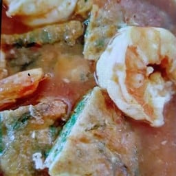 แกงส้มกุ้งชะอมไข่ ธรรมดา
