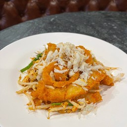 ผัดไทกระเพาะปลา +ปู