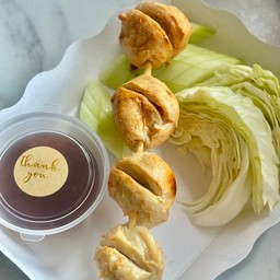 ลูกชิ้นเอ็นไก่ ย่าง น้ำจิ้มครบรส อร่อย