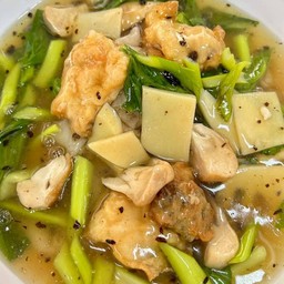 บะหมี่ราดหน้าปลาเต้าซี่