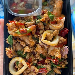 ข้าวกะเพรารวม