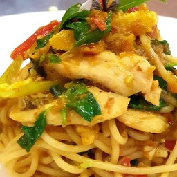 สปาเก็ตตี้ผัดขี้เมาไก่