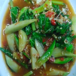 คะน้าปลาเค็ม (กับข้าว)