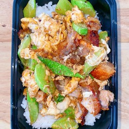 แตงกวาผัดไข่